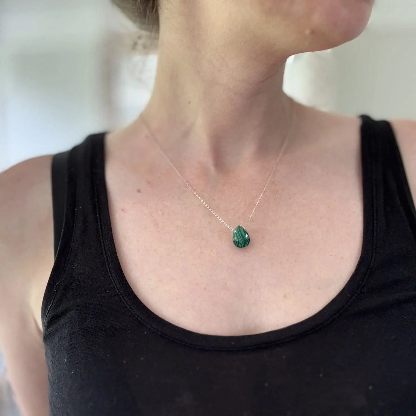 Collier argent en Malachite (pierre percée) - Mon minéral