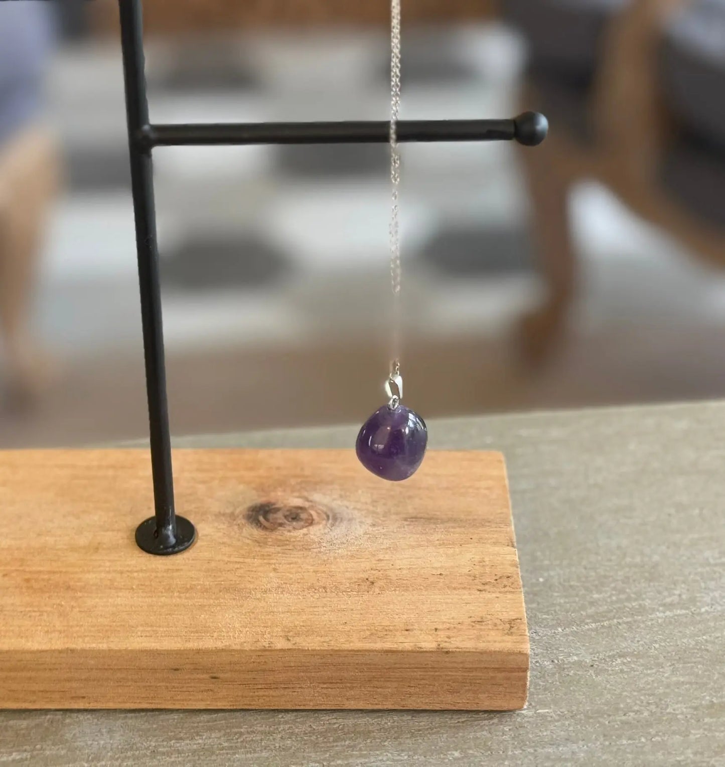 collier-en-amethyste-pierre-roulee-1-mon-mineral