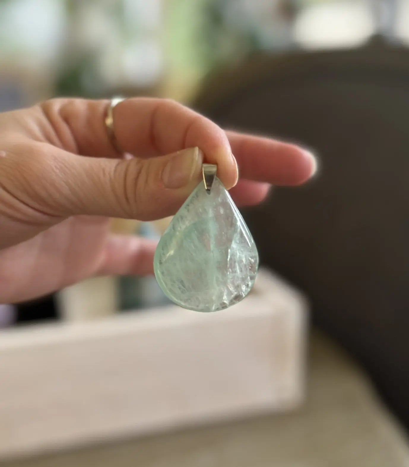 Pendentif fluorine verte